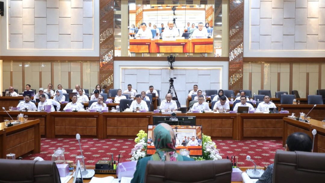 Rapat dengan Komisi IX DPR, BGN Batu Bara Paparkan Progres MBG 